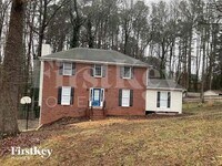 Building Photo - 2668 Allyn Way NW