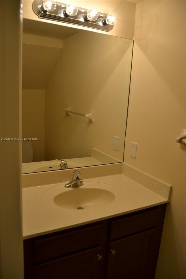Building Photo - 9321 SW 171st Ct