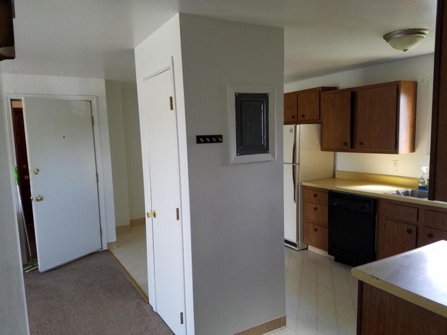 Building Photo - 2213 Lathrop St