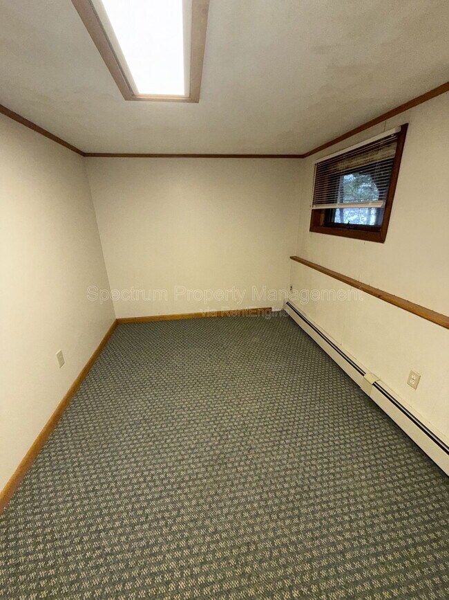 Building Photo - 108 Pinewoods Trail