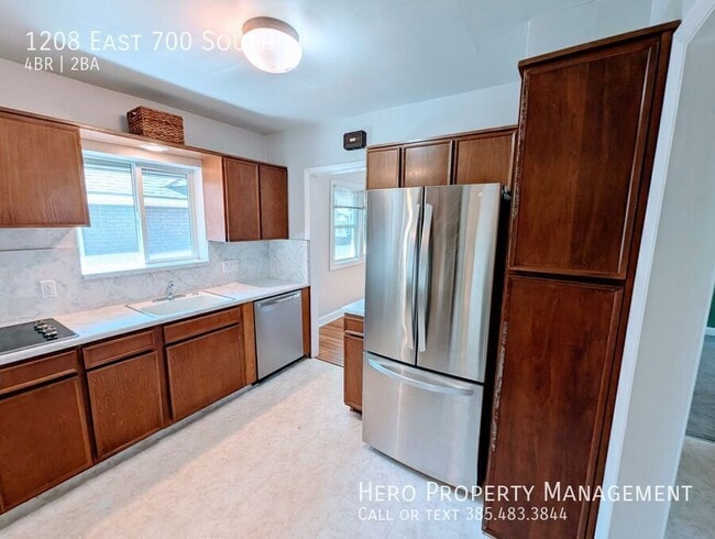 Building Photo - 1208 E 700 S