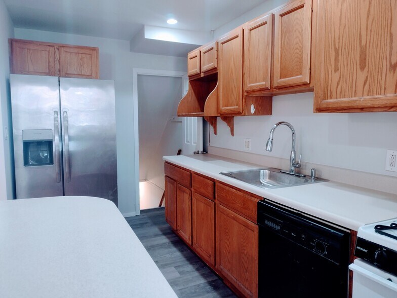 Building Photo - 8404 Loch Raven Blvd