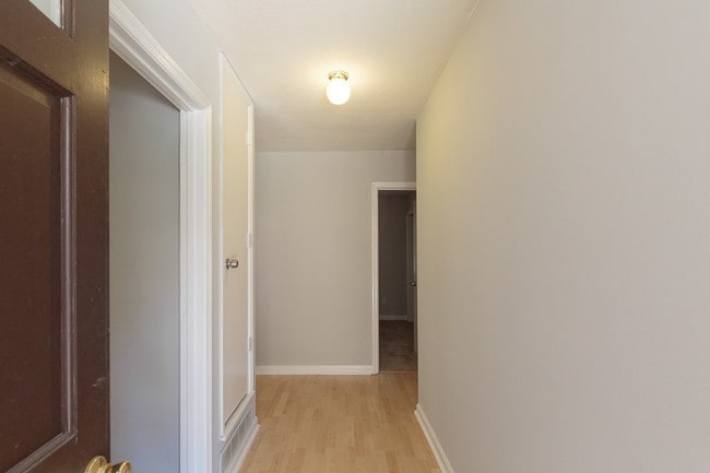 Building Photo - 1837 Devra Dr