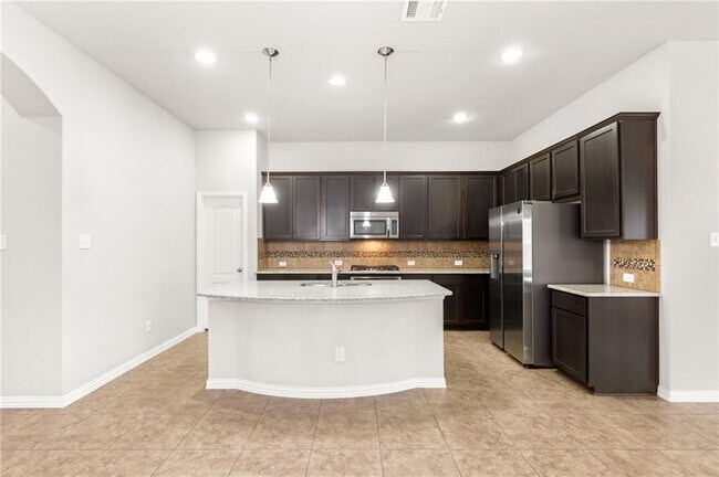 Building Photo - 1811 Grebe Dr