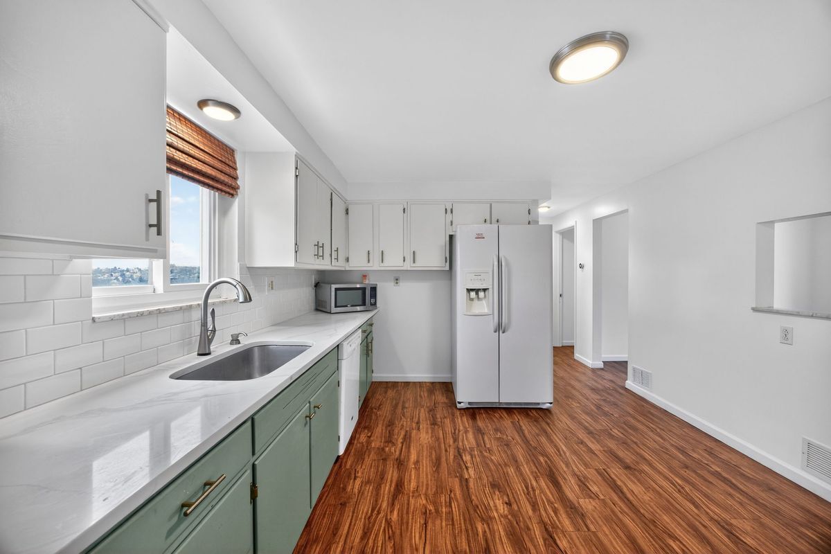 Building Photo - 616 Lane Way