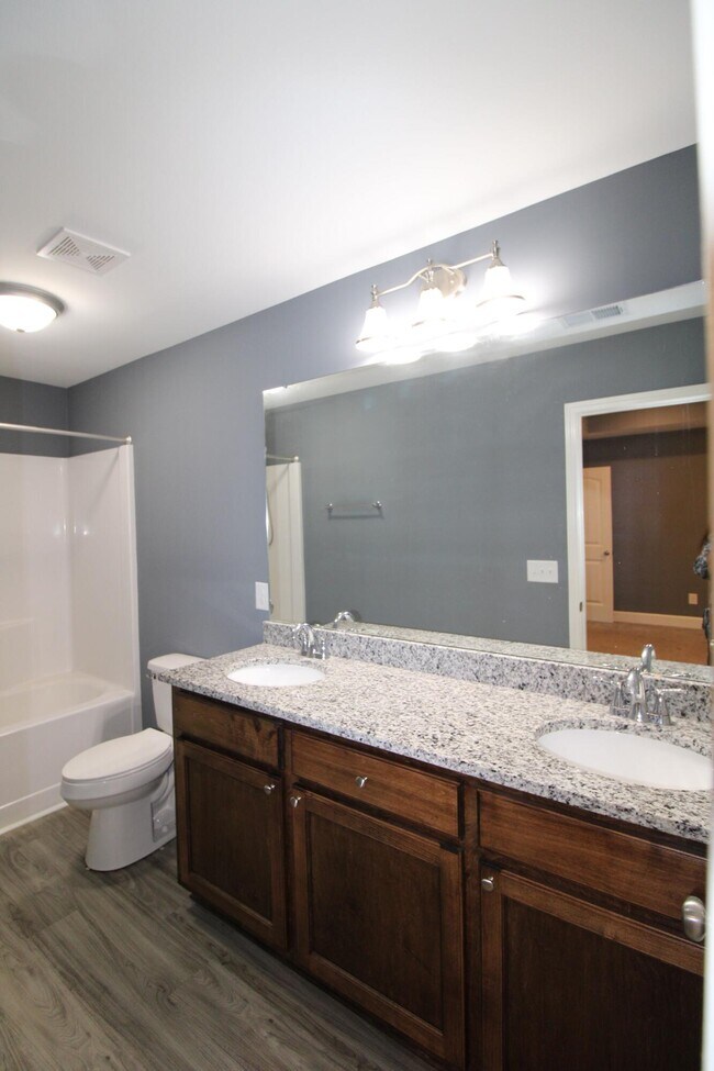 Building Photo - 2280 Equinox Ave