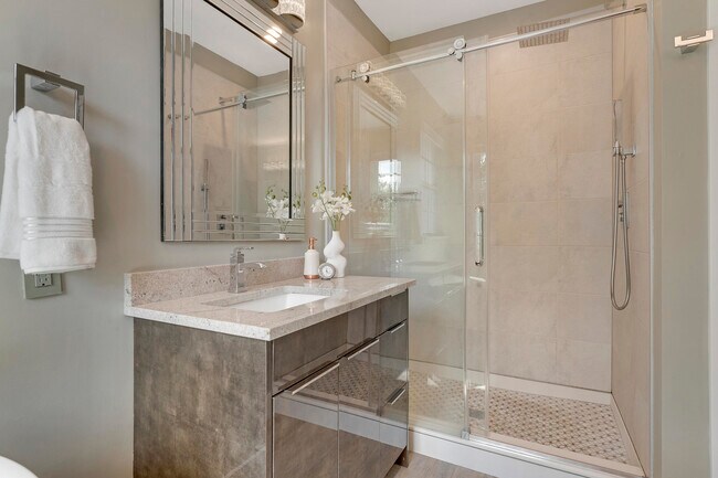 Building Photo - 127 Via Castilla