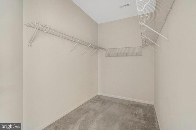 Building Photo - 41841 Diabase Square