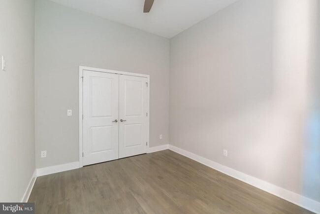 Building Photo - 1607 Catharine St