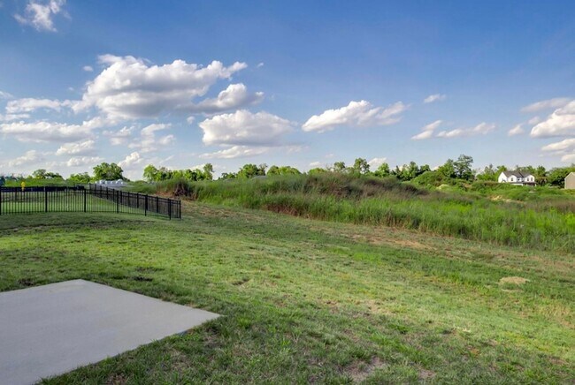 Building Photo - 4BR/2/5 Bath Home for Rent - Overlook at Eastwood - Two Car Garage!