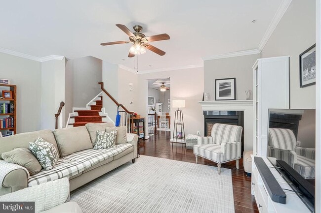 Building Photo - 432 Grand St