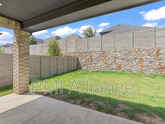 Building Photo - 4828 Celestial Rd