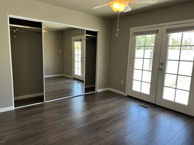 Building Photo - 73270 Desert Greens Dr N