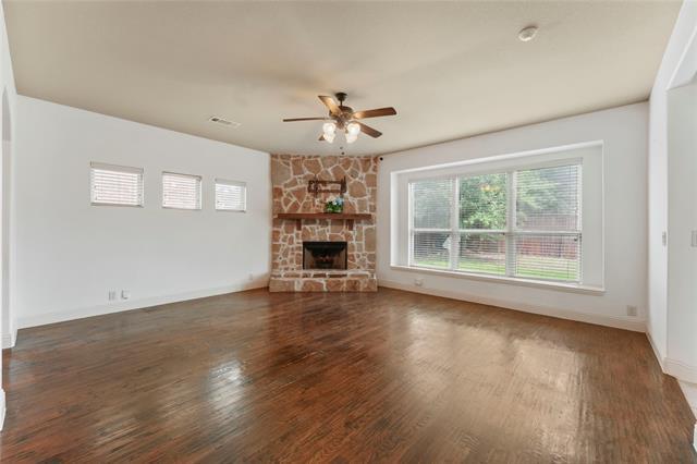 Building Photo - 1204 E Shawnee Dr