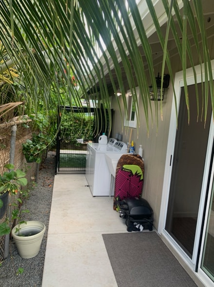 Building Photo - 451 Lanae Way