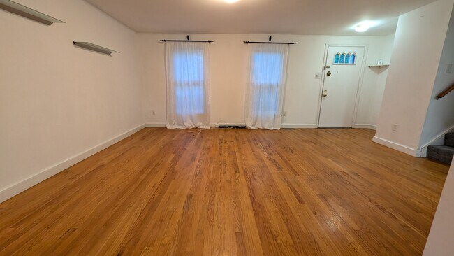 Building Photo - 12618 Pinecrest Rd