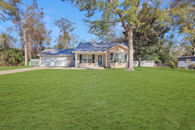 Building Photo - 712 S 6th St