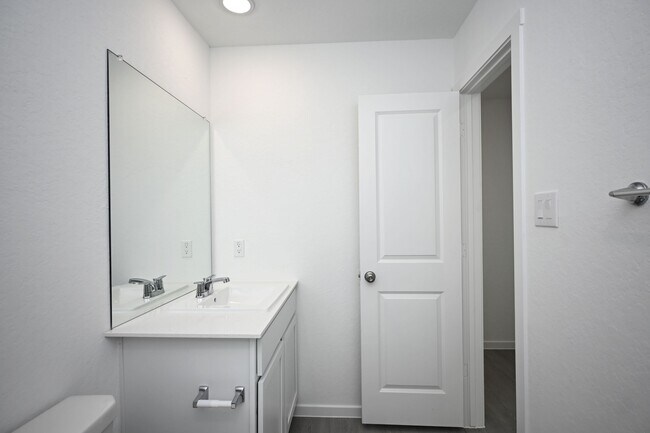 Building Photo - 7411 Spinel Way
