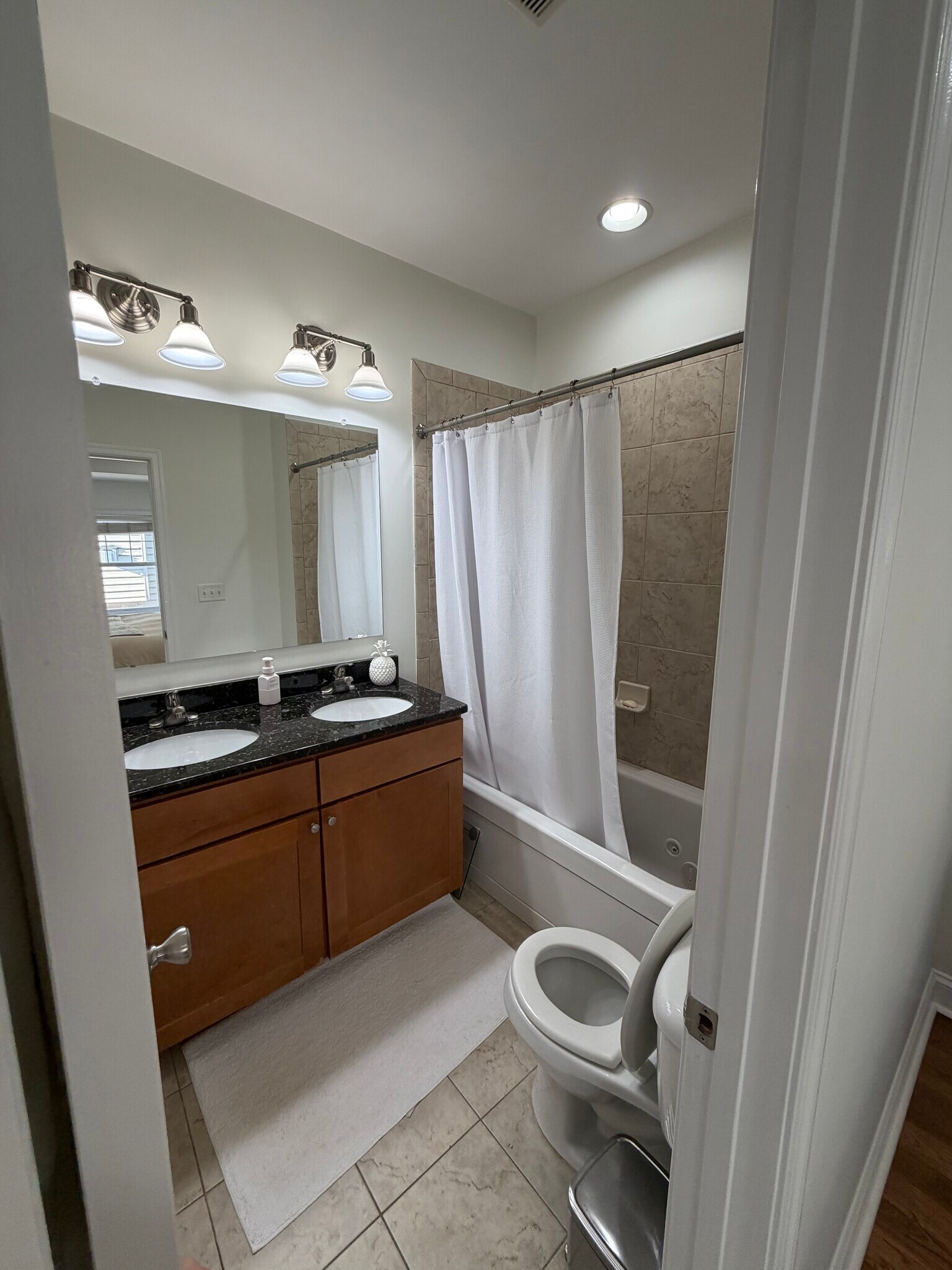Building Photo - 3418 Gunther Way