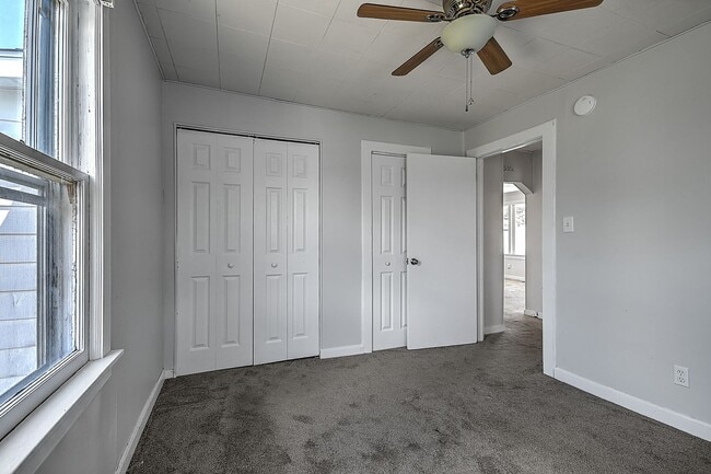 Building Photo - 109 Bettie St