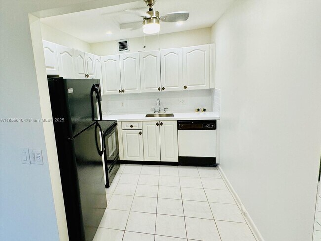 Building Photo - 1401 SW 134th Way