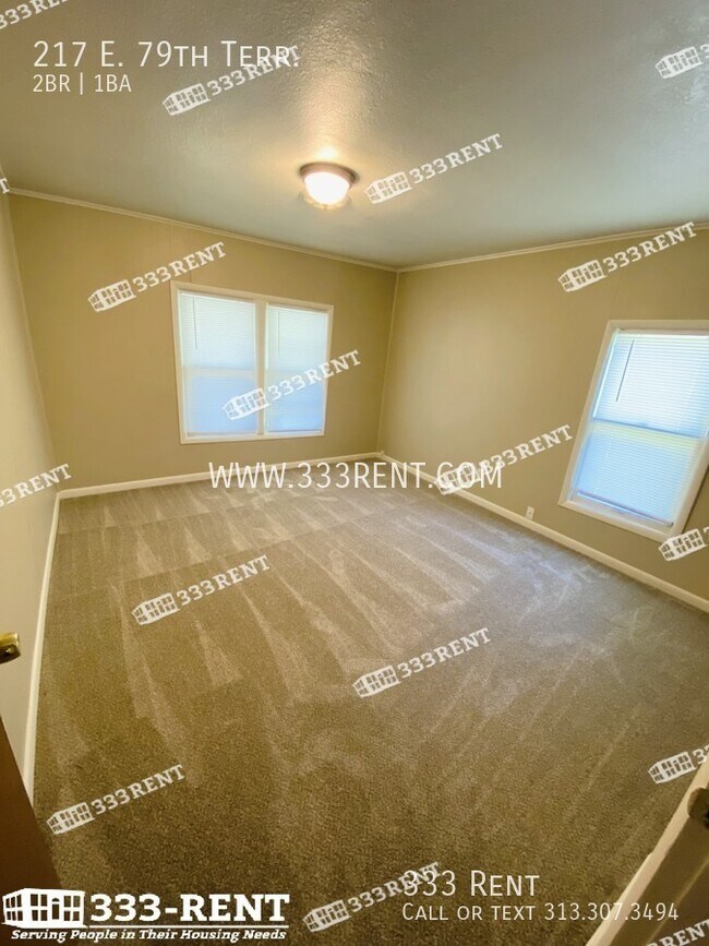 Building Photo - 217 E 79th Terrace