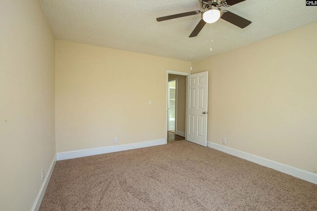 Building Photo - Charming 3-Bedroom Home in the Heart of Rosewood – Available July 2026!