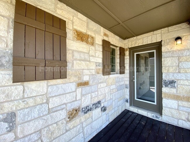 Building Photo - 1206 Ranch Falls