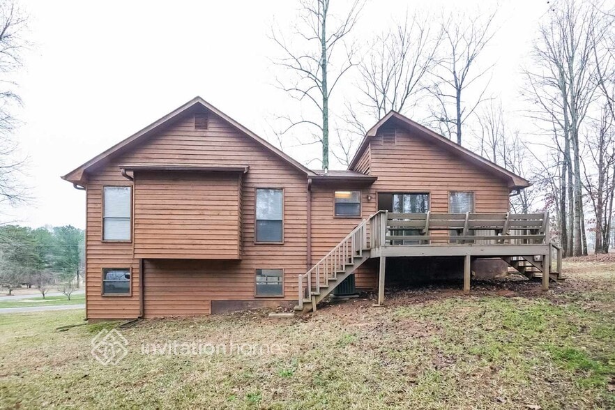 Building Photo - 1100 Spring Pl