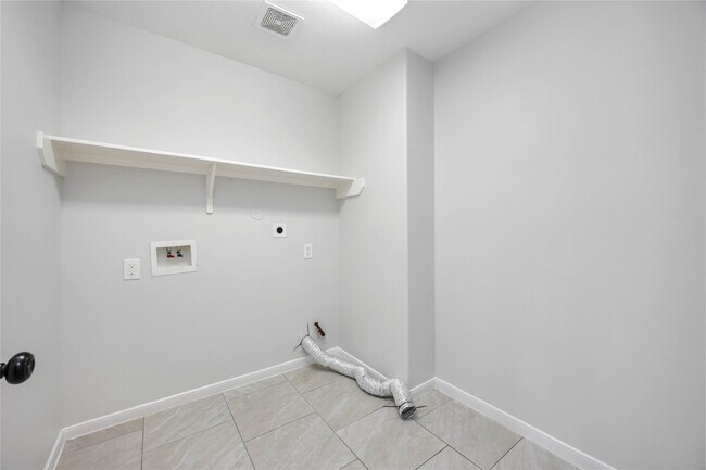 Building Photo - 10123 Twila Springs Ct