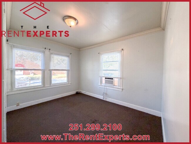 Building Photo - 156 Hemley Ave