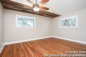 Building Photo - 302 W Silver Sands Dr