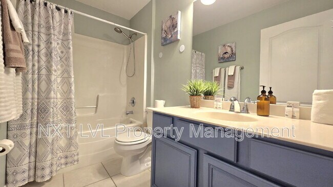 Building Photo - 3105 Van Buren Pkwy