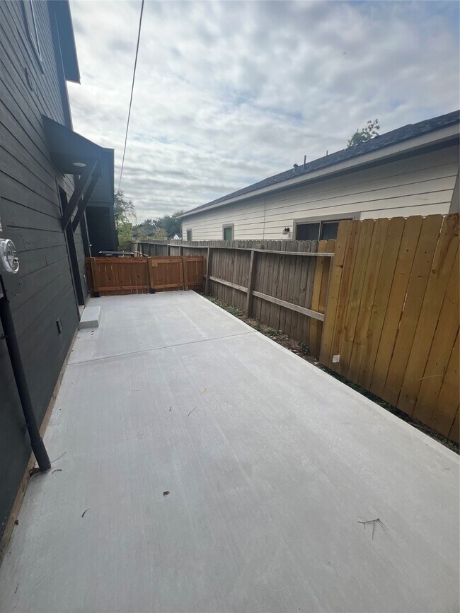 Building Photo - 4814 Wilmington St