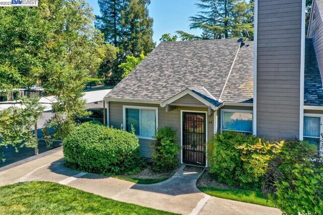 Building Photo - 9101 Newhall Dr