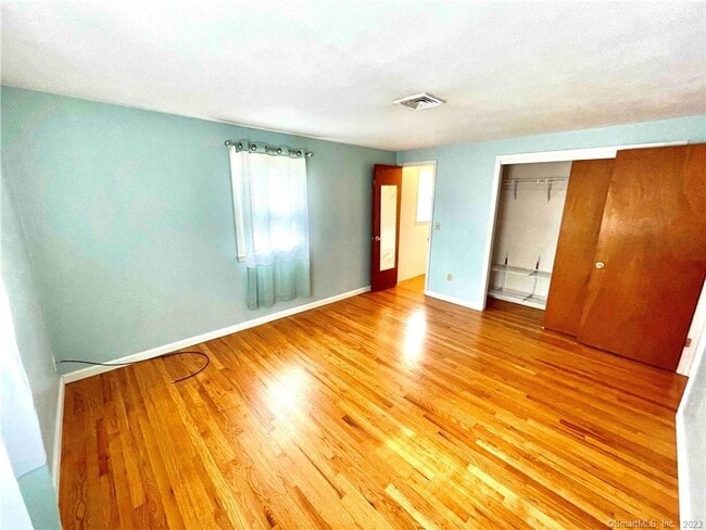 Building Photo - 81 Rosewood Dr