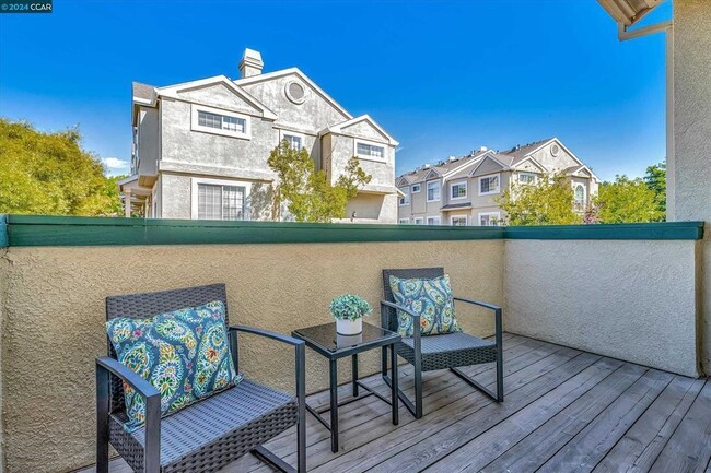 Building Photo - 618 Palomino Dr