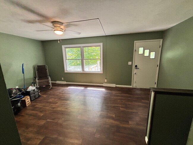 Building Photo - 1109 Quentin Ave