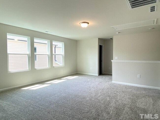 Building Photo - 4 Bedroom Sinele Family Detached Home for ...