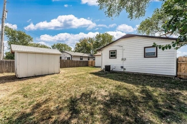 Building Photo - 2920 W Hadden St