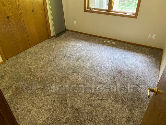 Building Photo - 4626 Linnea Ln