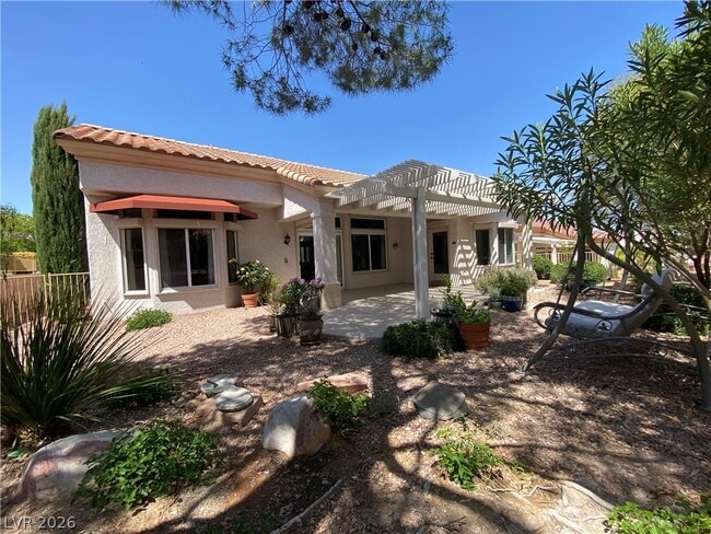 Building Photo - 10013 Woodhouse Dr