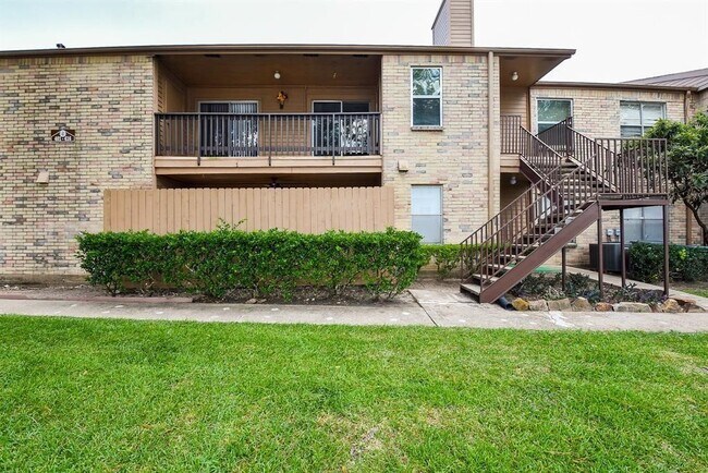 Building Photo - 10555 Turtlewood Ct