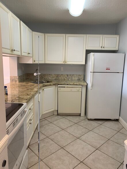 Building Photo - 15969 NW 64th Ave