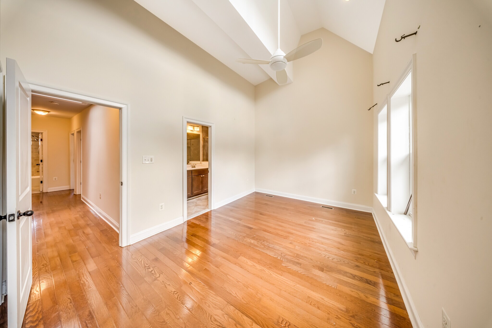 Building Photo - 1505 Spring Pl NW