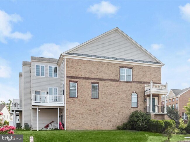 Building Photo - 7761 Crystal Brook Way