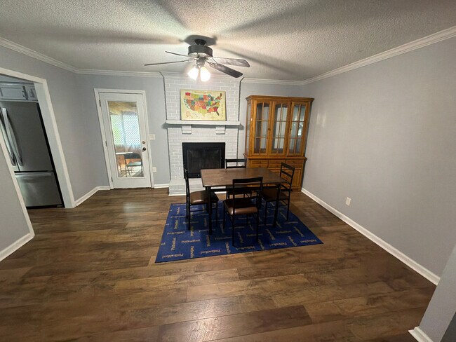 Building Photo - Room in Single Family Home on Westfield St