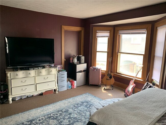 Building Photo - 57 Calumet St