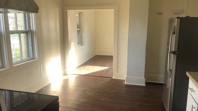 Building Photo - 711 Adler Rd