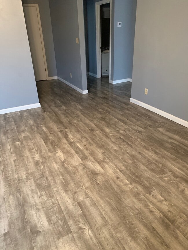 Building Photo - 103 Hines Blvd